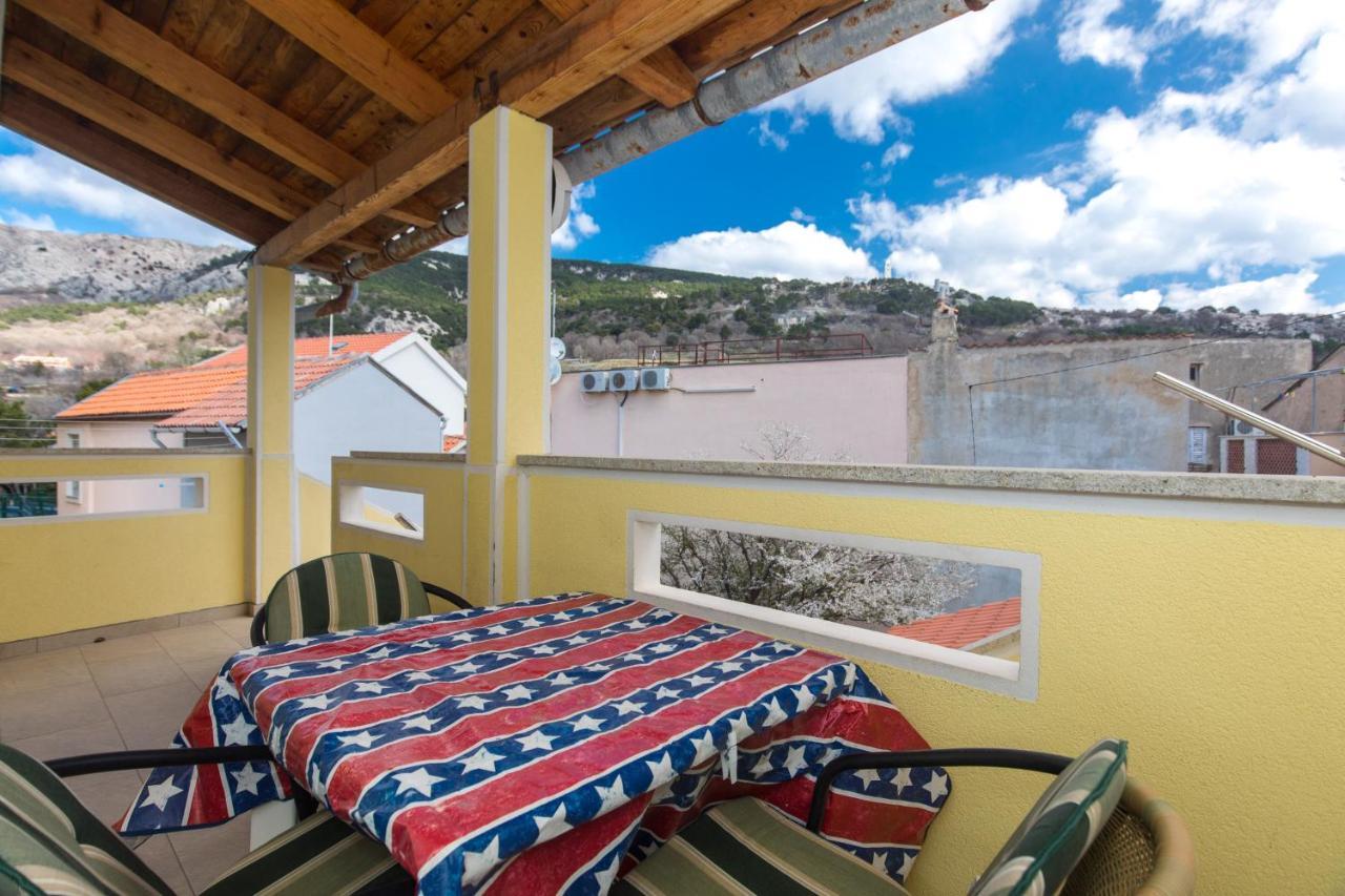 Apartments Darko Near The Sea Baska  Ngoại thất bức ảnh