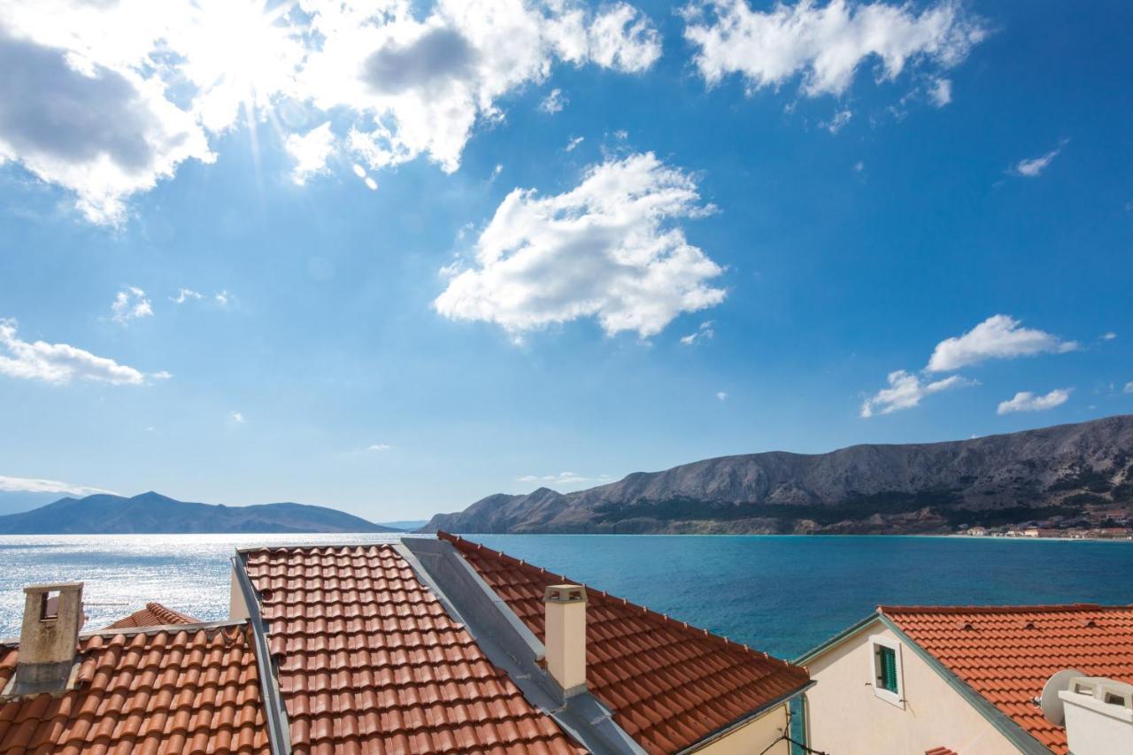 Apartments Darko Near The Sea Baska  Ngoại thất bức ảnh